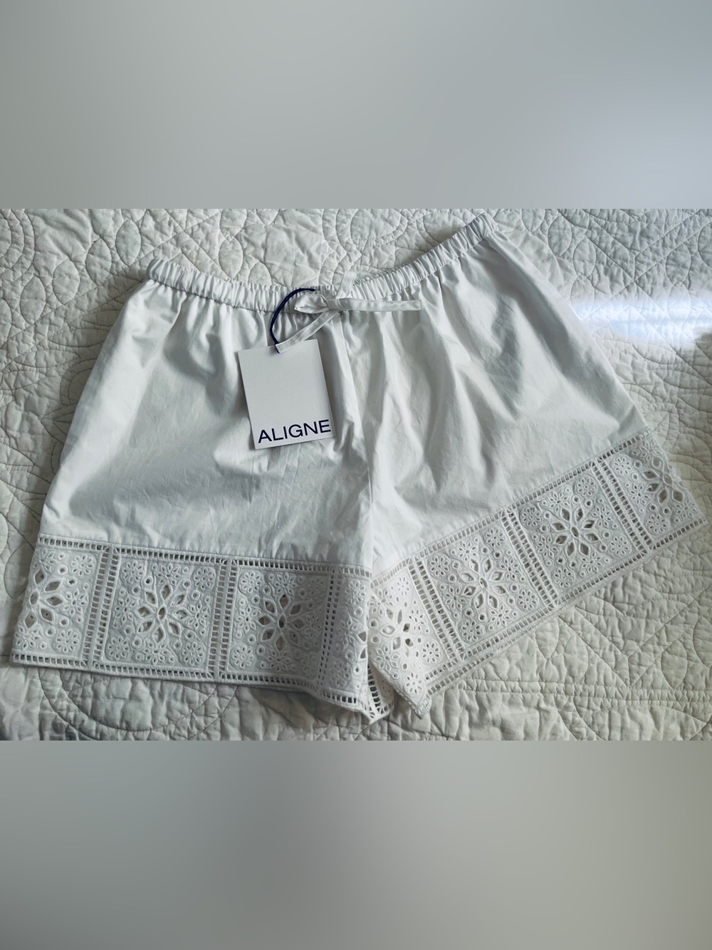 NWT ALIGNE for Anthropologie White Eyelet Lace Trim Tie Waist Shorts Size M